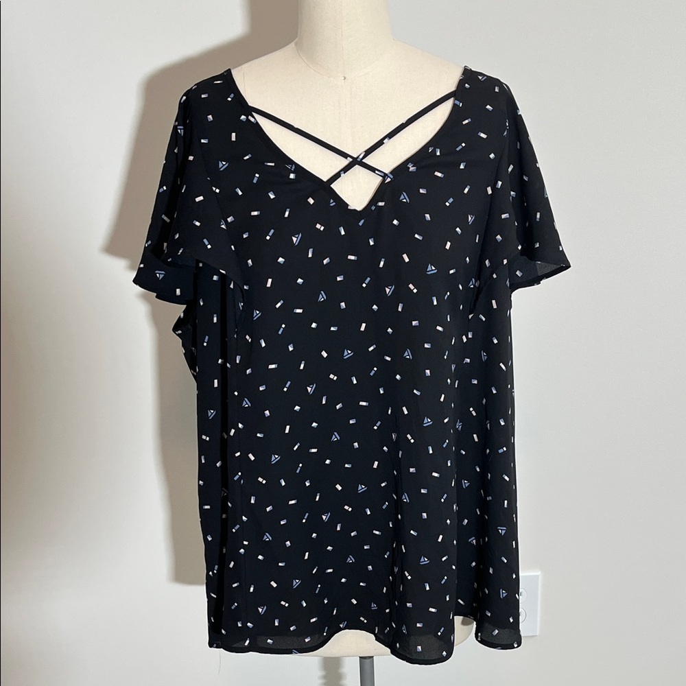Torrid Black Blouse with Geometric Print-sailboat